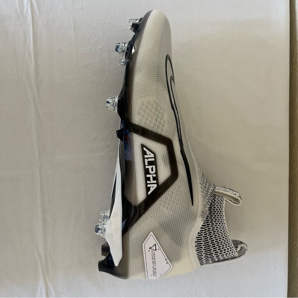 Nike Alpha Menace Elite 3 Flyknit Ghost Men 14.5 White and Black Football Cleats - Picture 11 of 14